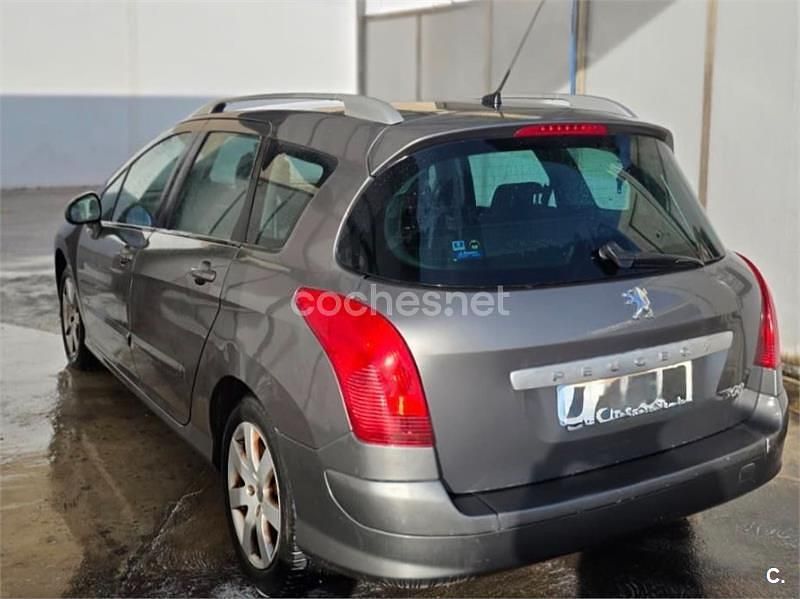 Usado Peugeot 308 SW Sportium 110 CV (80 kW) 2009 Gris / plata Familiar