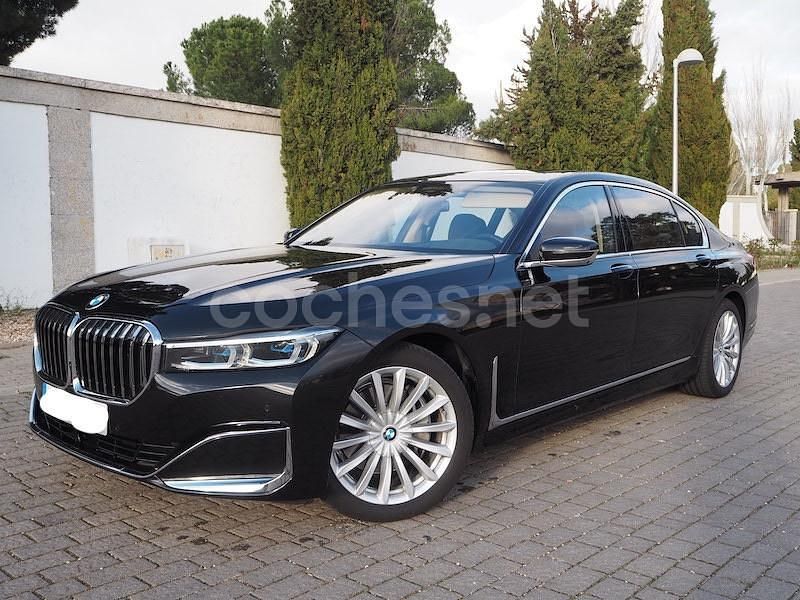 Negro Usado 2021 BMW 730L Comfort Edition Berlina | 49.995 € - Imagen 1/4