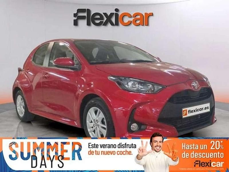 Rojo Usado 2024 Toyota Yaris Edition Utilitario | 15.840 € (Super precio) - Imagen 1/4