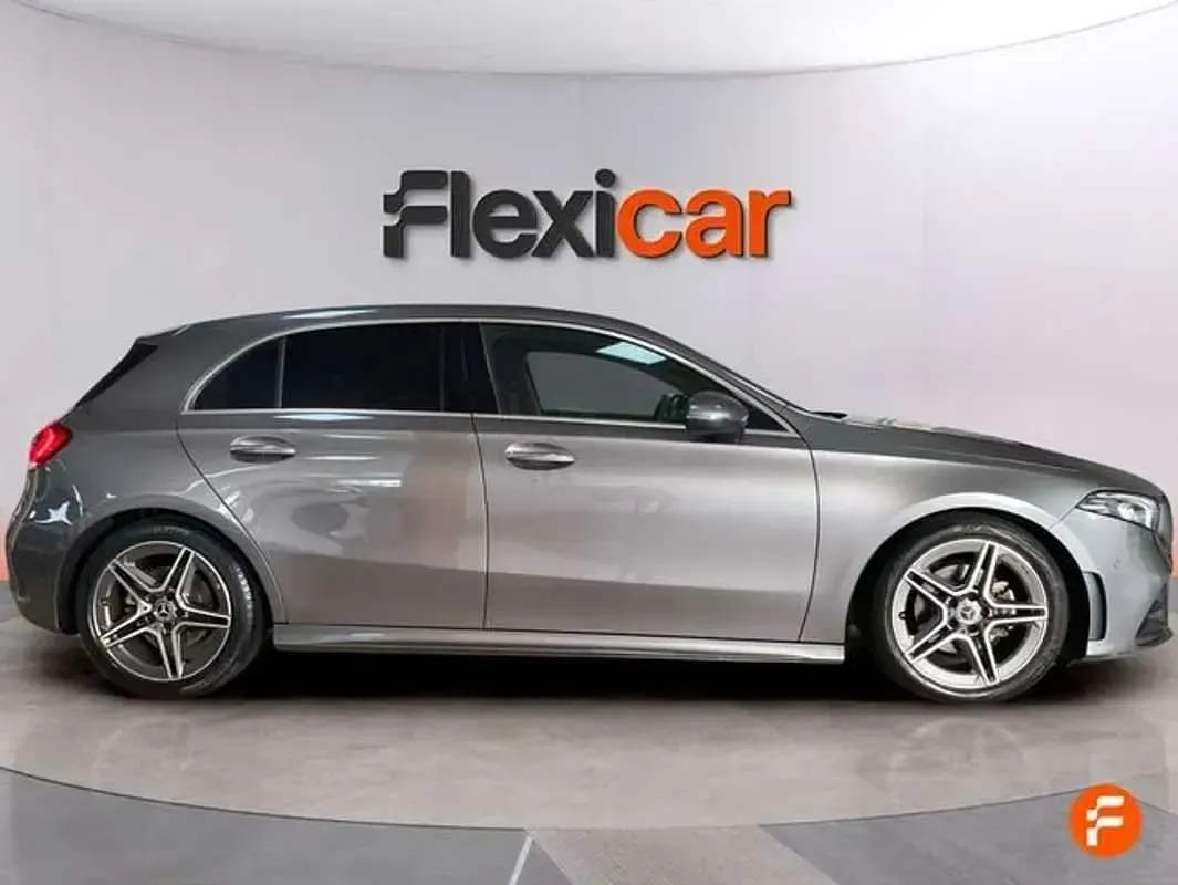 Usado Mercedes A200 163 CV (119 kW) 2019 Gris Berlina