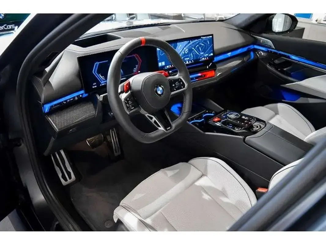 Usado BMW M5 Comfort Edition 727 CV (534 kW) 2026 Gris Familiar
