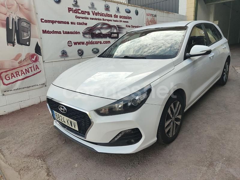 Blanco Usado 2019 Hyundai i30 Berlina | 10.400 € (Buen precio) - Imagen 1/4