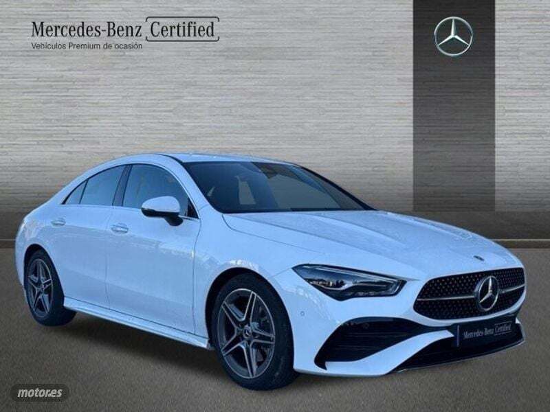 Usado Mercedes CLA200 AMG line 150 CV (110 kW) 2024 Blanco Coupe
