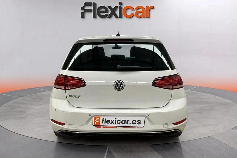 Usado VW Golf VII Advance 116 CV (85 kW) 2020 Blanco Berlina