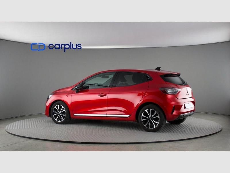 Usado Renault Clio V Techno 90 CV (66 kW) 2024 Rojo deseo (metalizada)