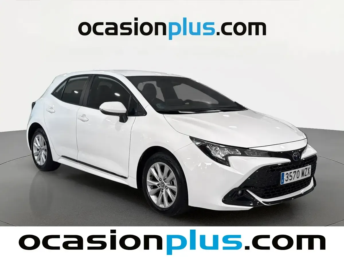 Käytetty Toyota Corolla Active 140 HP (102 kW) 2025 Valkoinen Sedan