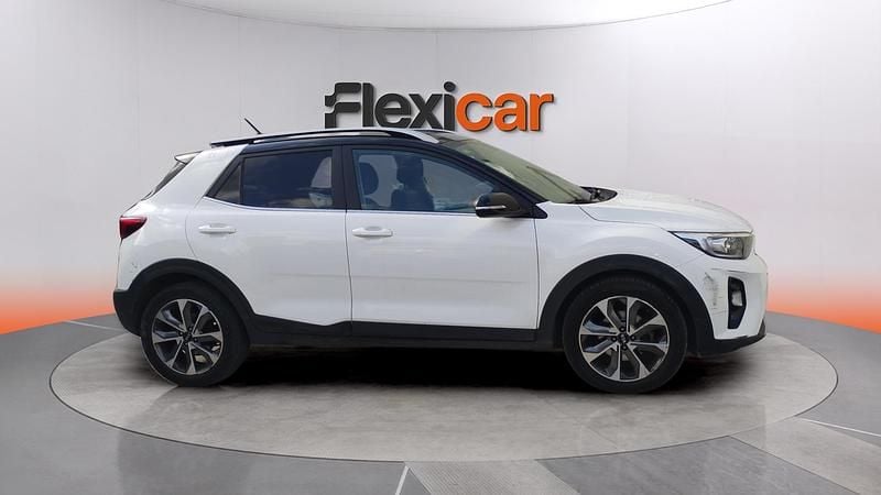 Usado Kia Stonic 110 CV (80 kW) 2018 Blanco SUV