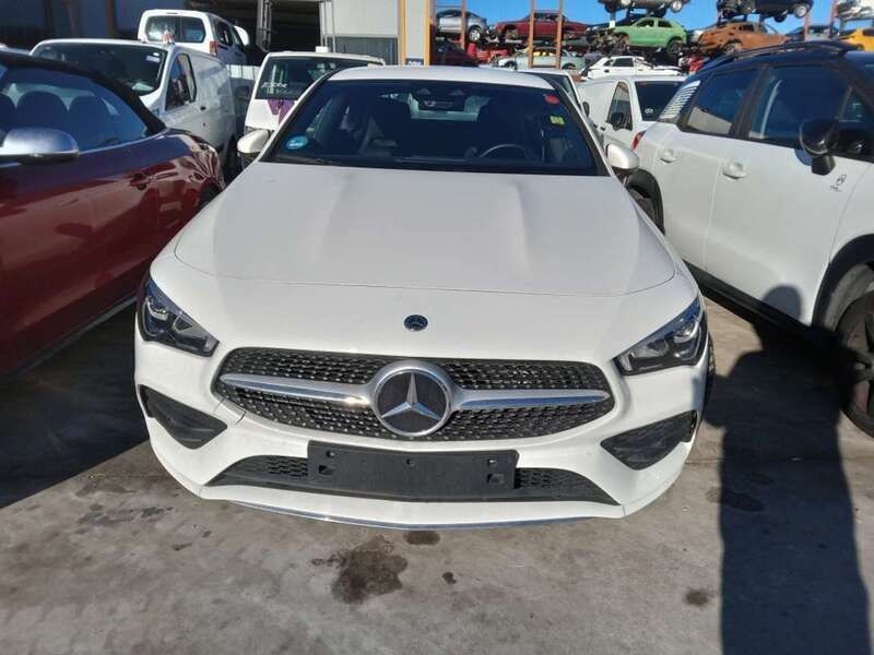 Blanco Usado 2023 Mercedes CLA200 Coupe | 29.000 € - Imagen 1/4