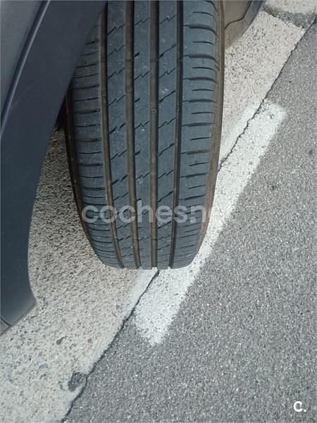 Usado Land Rover Discovery Sport SE 180 CV (132 kW) 2015 Gris / plata SUV