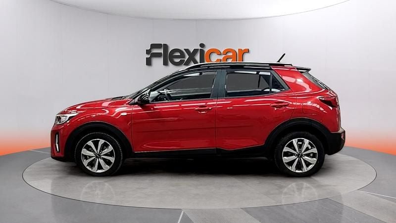 Usado Kia Stonic 84 CV (61 kW) 2023 Rojo SUV