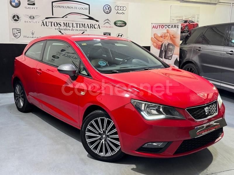 Usado Seat Ibiza CONNECT 105 CV (77 kW) 2017 Rojo Berlina