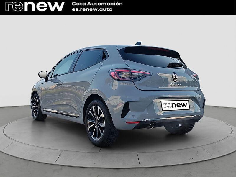Usado Renault Clio V Techno 145 CV (106 kW) 2025 Gris Berlina