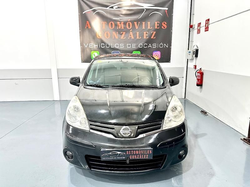 Usado Nissan Note Acenta 90 CV (66 kW) 2011 Negro Monovolumen