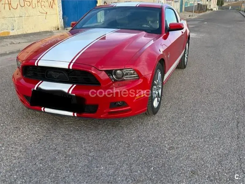 Usado Ford Mustang 314 CV (230 kW) 2015 Rojo Coupe