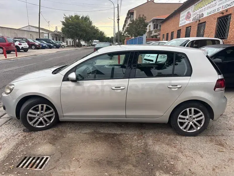 Usado VW Golf VII Advance 140 CV (102 kW) 2012 Beige Berlina