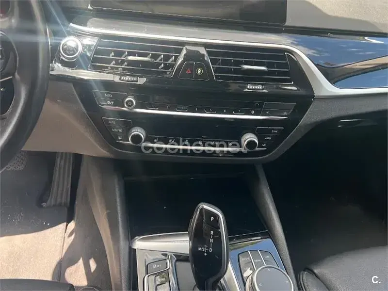Usado BMW 520 190 CV (139 kW) 2019 Negro Familiar