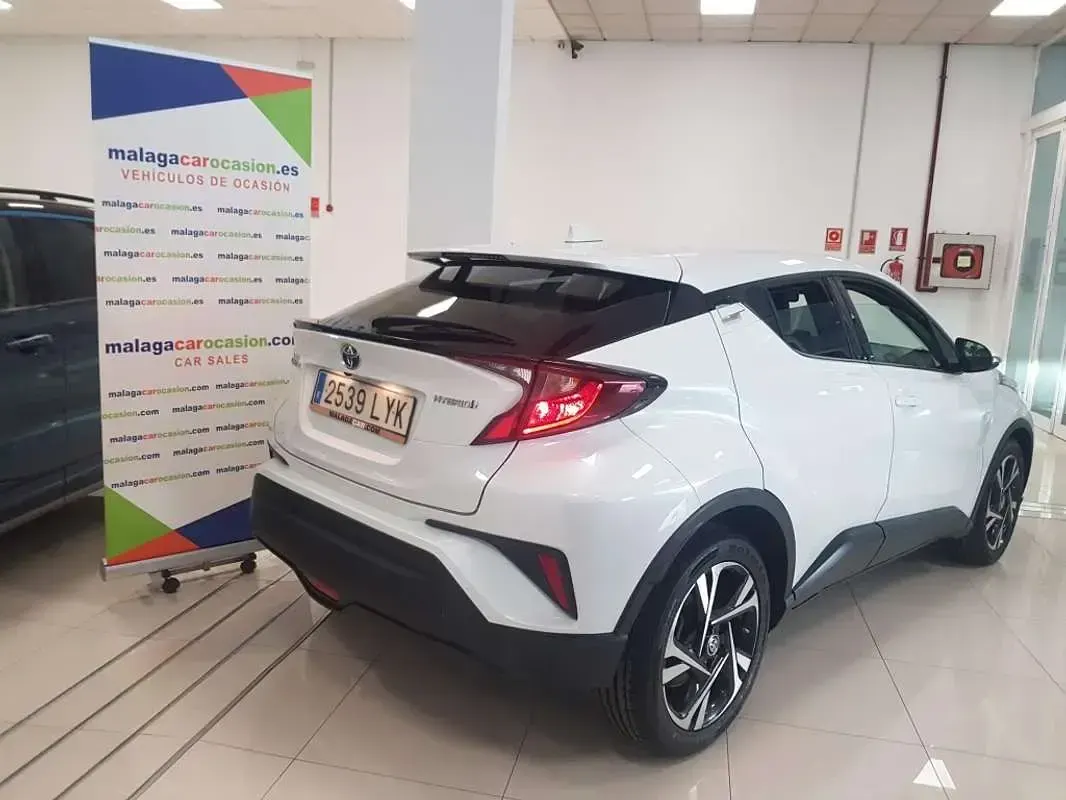 Usado Toyota C-HR Advance 122 CV (89 kW) 2022 Blanco SUV