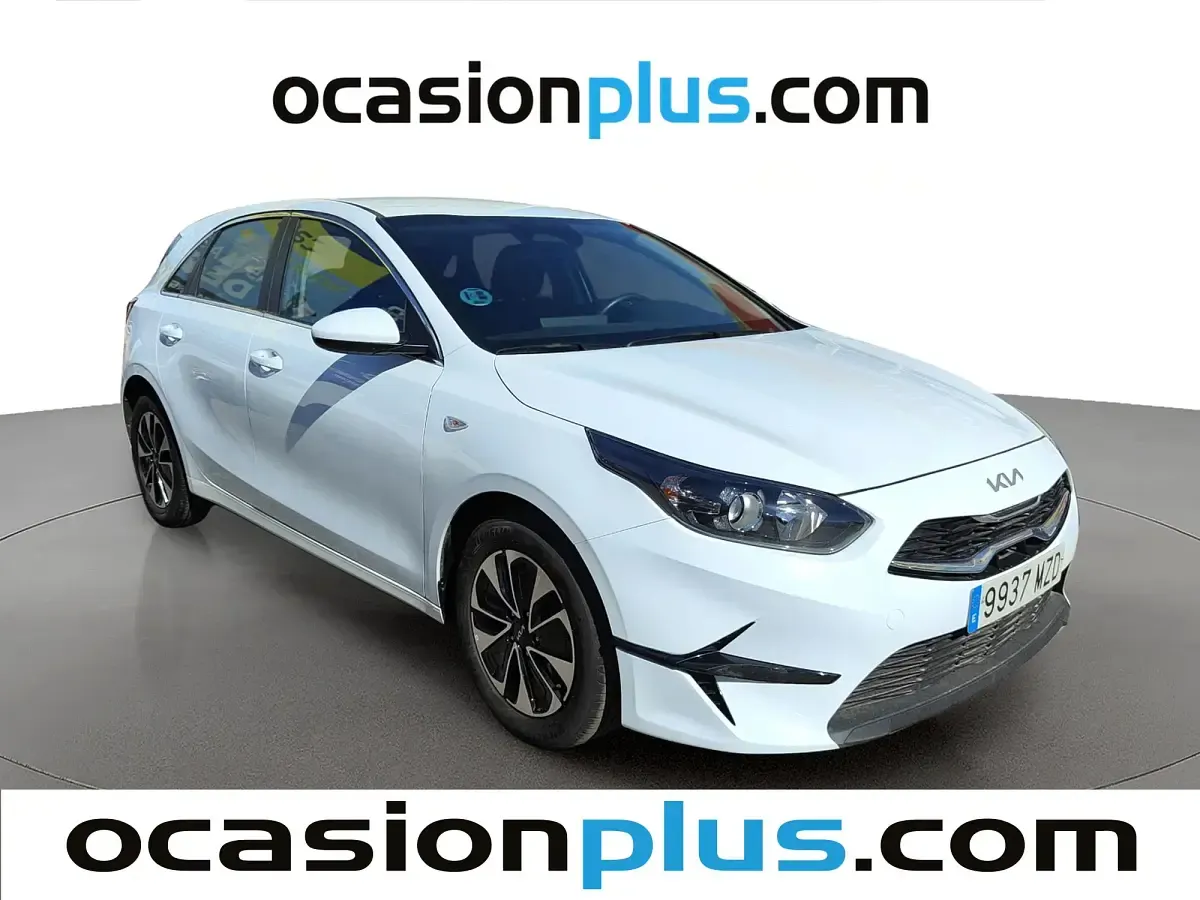 Usado Kia Ceed 101 CV (74 kW) 2025 Blanco Utilitario