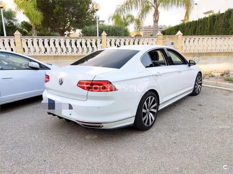 Usado VW Passat Sportline 180 CV (132 kW) 2016 Blanco Berlina