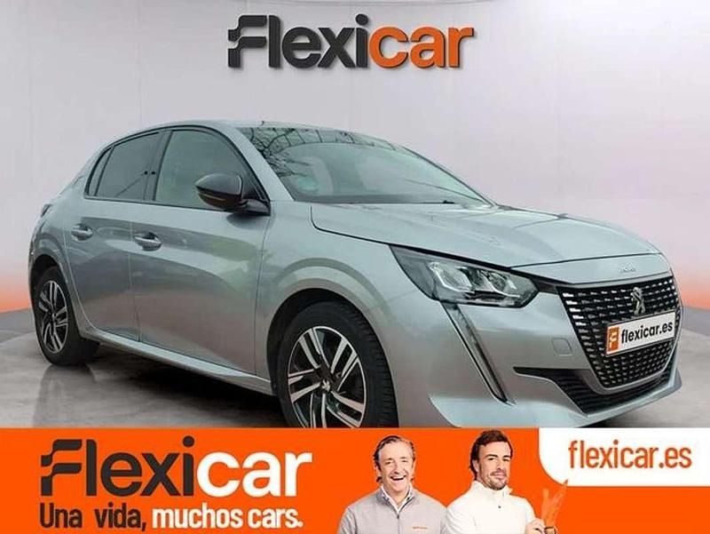 Usado Peugeot 208 Allure 101 CV (74 kW) 2023 Gris Utilitario