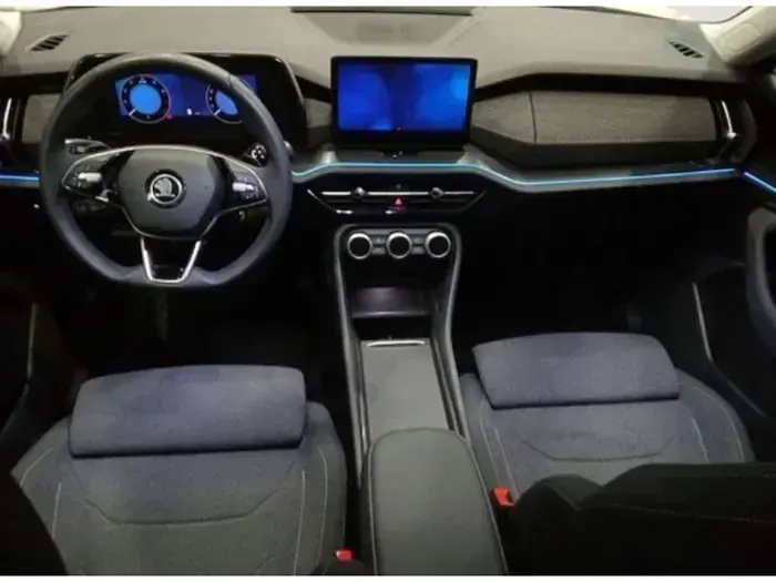 Nuevo Skoda Kodiaq Selection 204 CV (150 kW) 2026 Gris plata SUV