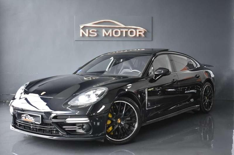 Negro Usado 2018 Porsche Panamera Turbo S Executive Berlina | 79.900 € (Precio justo) - Imagen 1/4