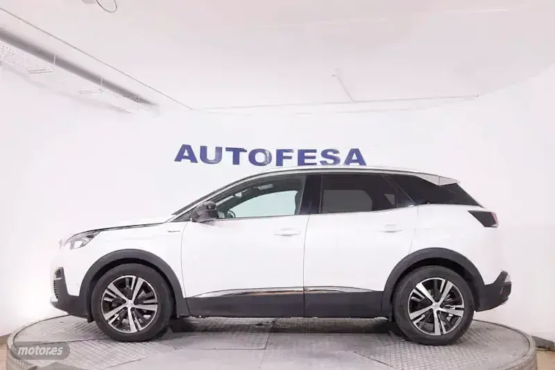 Usado Peugeot 3008 GT-line 130 CV (95 kW) 2019 Blanco SUV