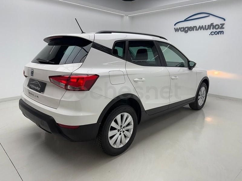Usado Seat Arona Style 95 CV (69 kW) 2019 Blanco SUV