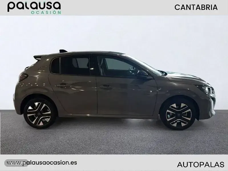 Usado Peugeot 208 Allure 110 CV (80 kW) 2025 Gris Utilitario