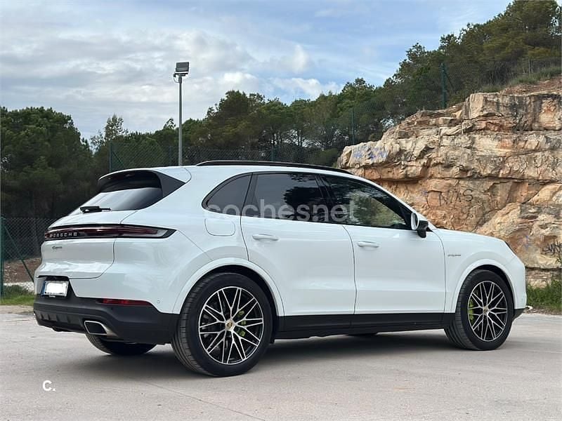 Usado Porsche Cayenne 462 CV (339 kW) 2024 Blanco SUV