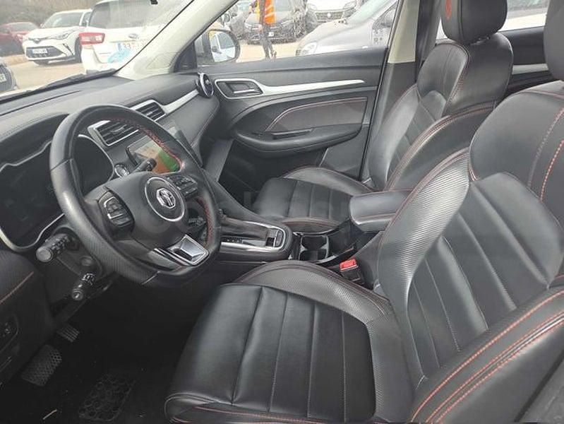 Usado MG ZS Luxury 111 CV (81 kW) 2022 Gris / plata SUV