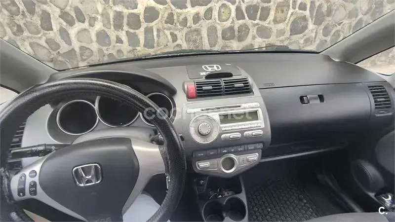 Usado Honda Jazz ES 83 CV (61 kW) 2007 Gris / plata Utilitario