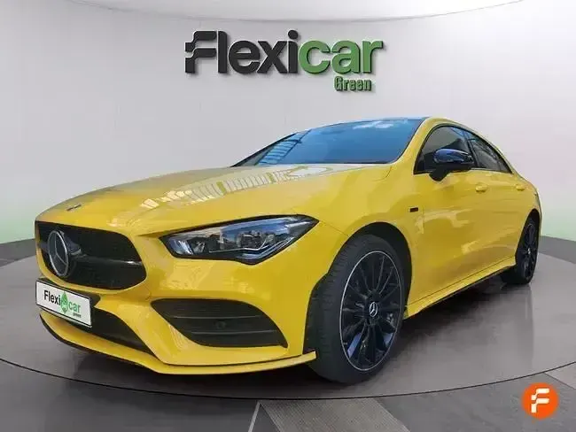 Usado Mercedes CLA250e 218 CV (160 kW) 2021 Amarillo Coupe