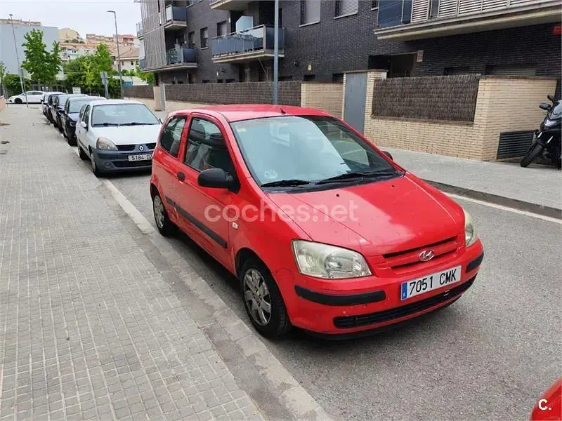 Usado Hyundai Getz 63 CV (46 kW) 2003 Rojo Utilitario