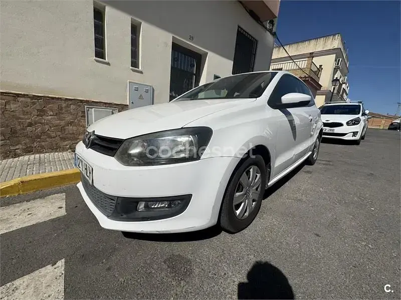 Usado VW Polo Advance 60 CV (44 kW) 2012 Blanco Utilitario