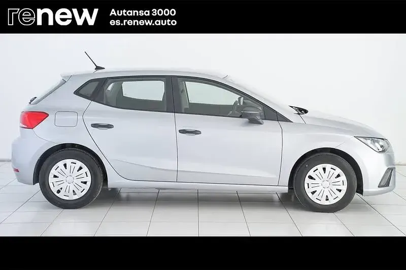 Usado Seat Ibiza Reference 80 CV (58 kW) 2021 Gris Berlina