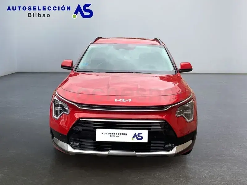 Usado Kia Niro 138 CV (101 kW) 2025 Rojo SUV