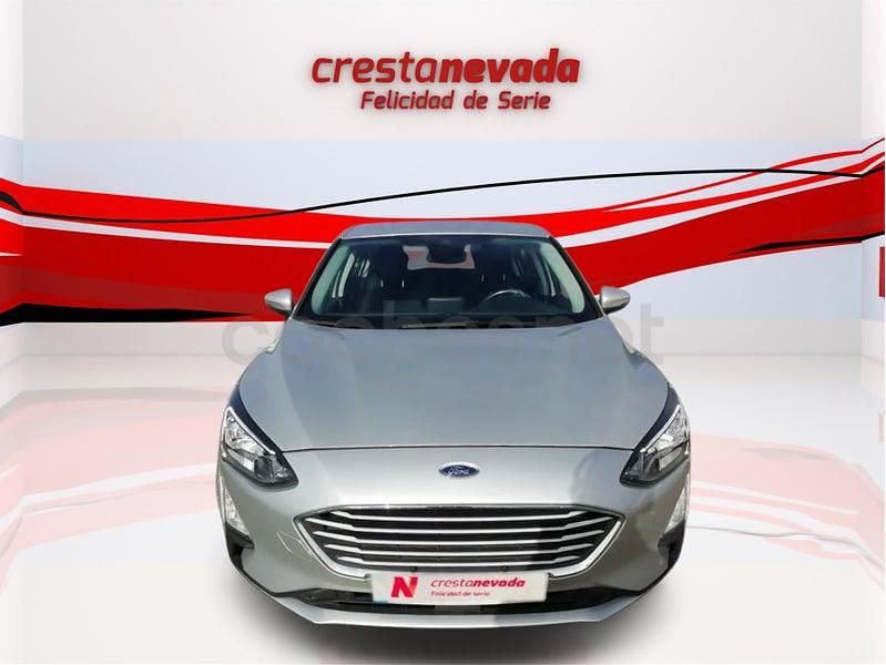 Usado Ford Focus Trend 125 CV (91 kW) 2021 Gris / plata Berlina