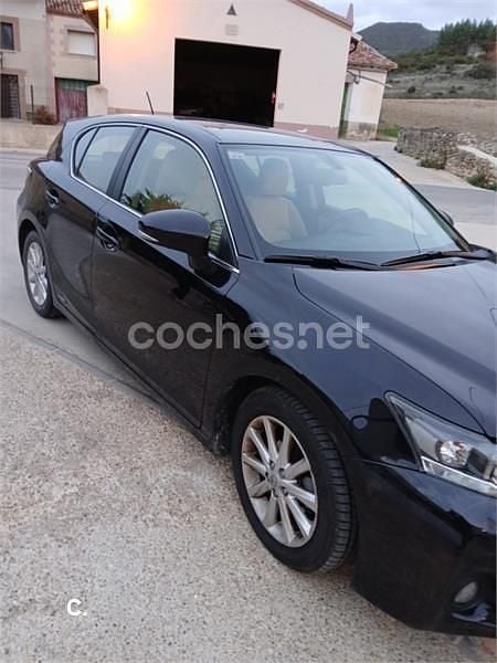 Usado Lexus CT200h 136 CV (100 kW) 2012 Negro Berlina