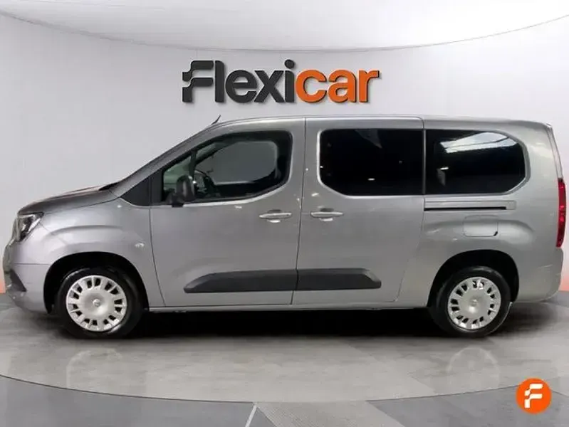Usado Opel Combo Life 102 CV (75 kW) 2021 Gris / plata Monovolumen