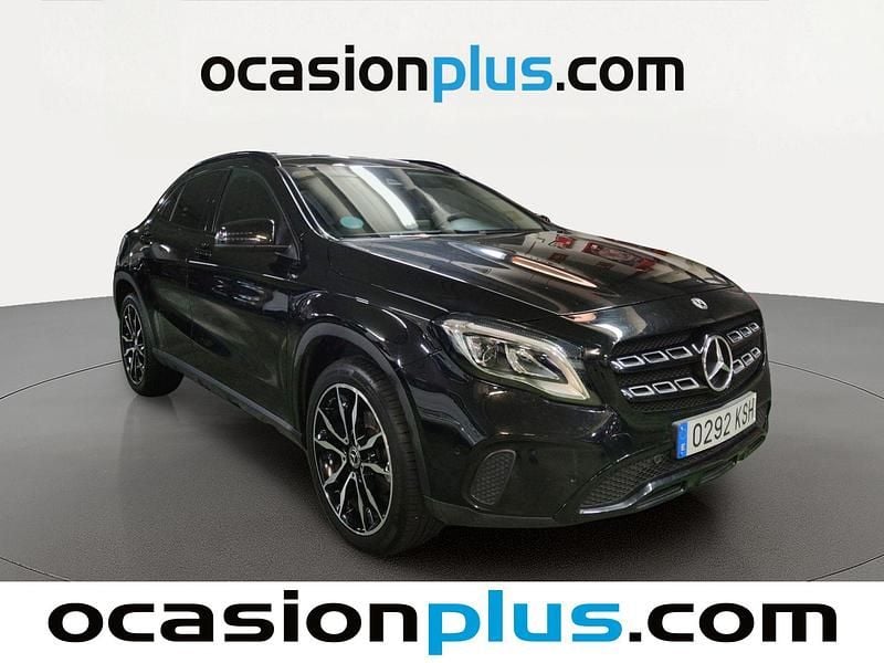 Begagnad Mercedes GLA220 177 HK (130 kW) 2018 Svart SUV