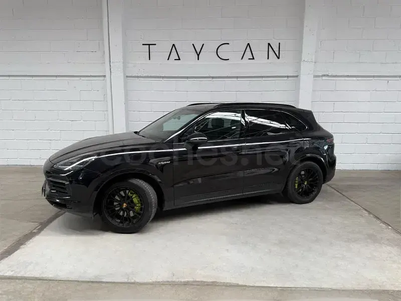 Usado Porsche Cayenne E-Hybrid 462 CV (339 kW) 2018 Negro SUV