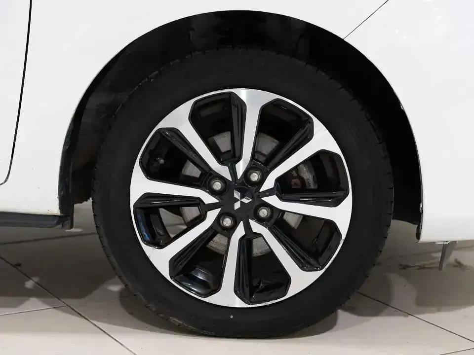 Usado Mitsubishi Space Star 71 CV (52 kW) 2023 Blanco Utilitario