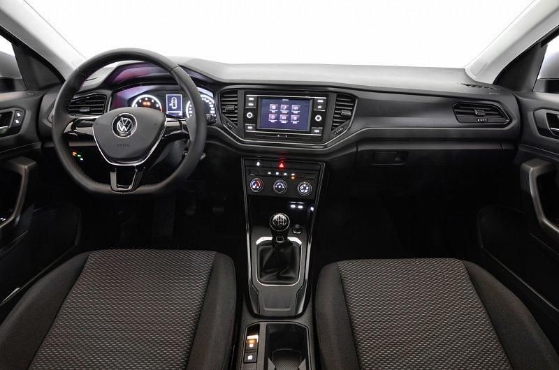 Usado VW T-Roc Edition 110 CV (80 kW) 2021 Plata claro metalizado SUV