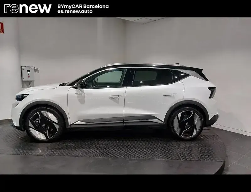 Usado Renault Scenic E-Tech Iconic 160 kW (218 CV) 2024 Blanco SUV