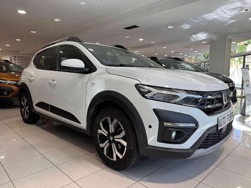 Blanco Usado 2021 Dacia Sandero Comfort Utilitario | 14.900 € (Caro) - Imagen 1/4