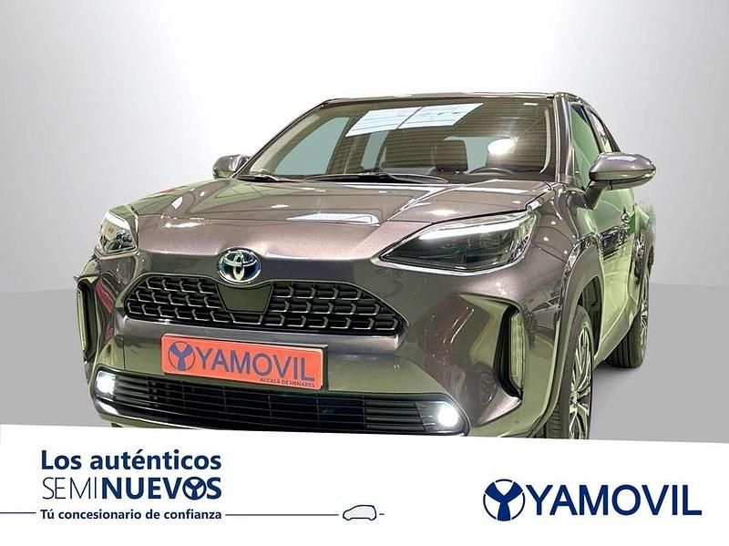 Usado Toyota Yaris Cross Style 116 CV (85 kW) 2021 Gris SUV
