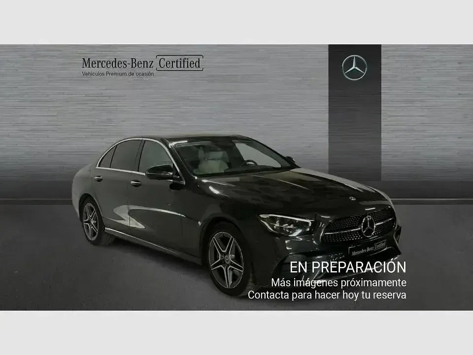 Usado Mercedes E400 330 CV (242 kW) 2022 Gris Berlina