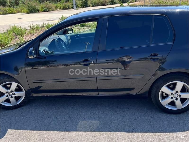 Negro Usado 2005 VW Golf IV Sportline Berlina | 4999 € (Precio justo) - Imagen 1/4