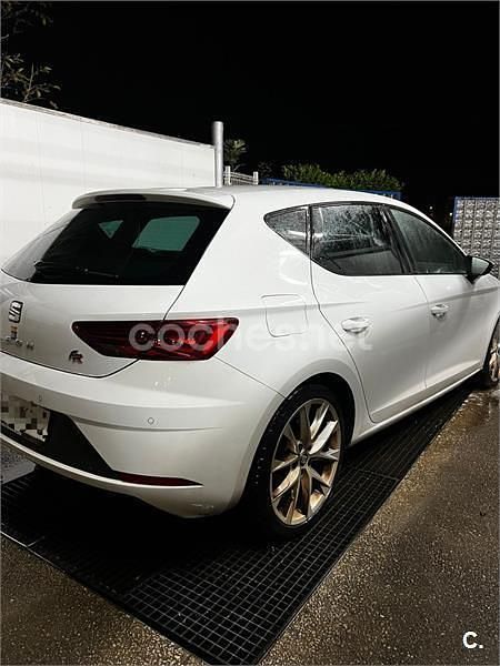 Usado Seat Leon FR 125 CV (91 kW) 2018 Blanco Berlina